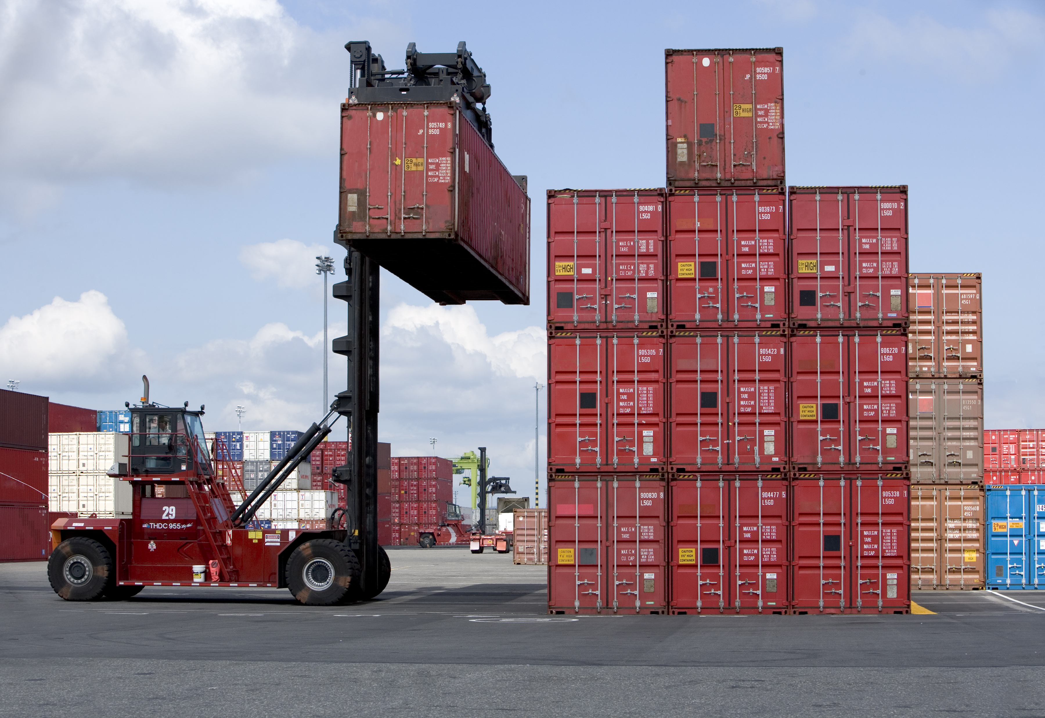 maritime logistics container tracking